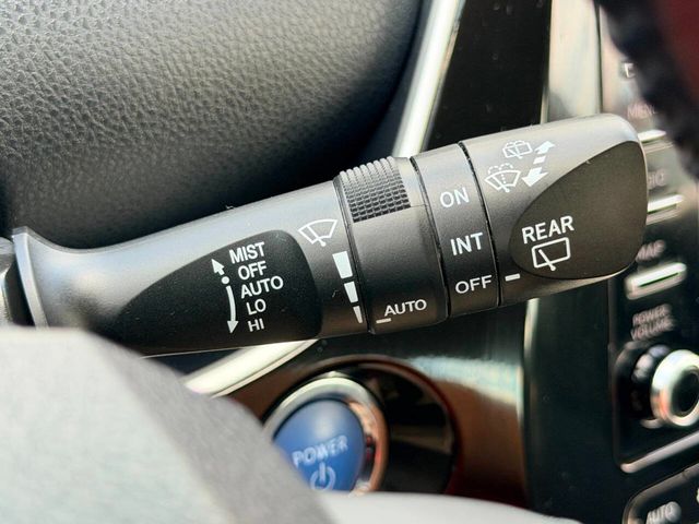 2021 Toyota Prius XLE - 23040942 - 33