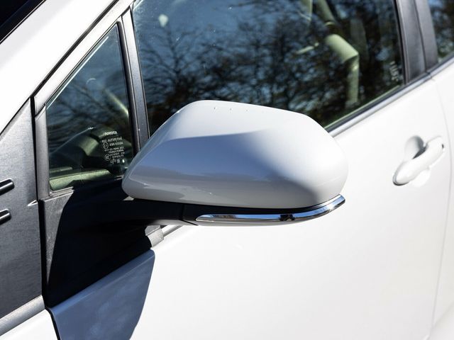 2021 Toyota Prius XLE AWD-e, Advanced Technology Package, Head-Up Display - 22952639 - 20