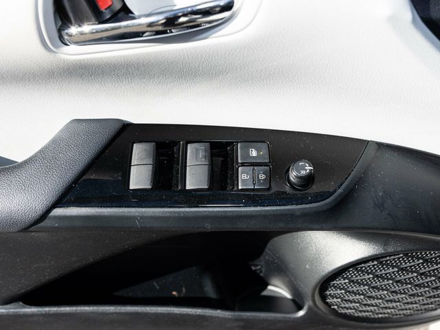 2021 Toyota Prius XLE AWD-e, Advanced Technology Package, Head-Up Display - 22952639 - 22