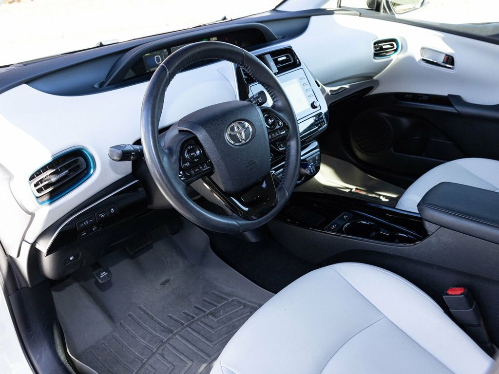 2021 Toyota Prius XLE AWD-e, Advanced Technology Package, Head-Up Display - 22952639 - 23