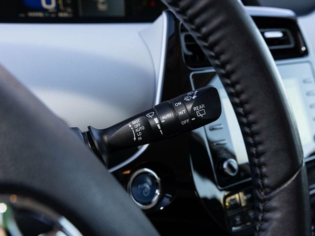 2021 Toyota Prius XLE AWD-e, Advanced Technology Package, Head-Up Display - 22952639 - 30