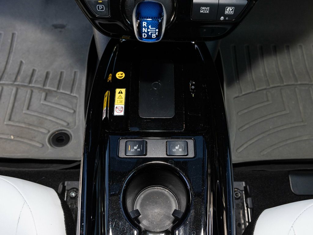 2021 Toyota Prius XLE AWD-e, Advanced Technology Package, Head-Up Display - 22952639 - 35