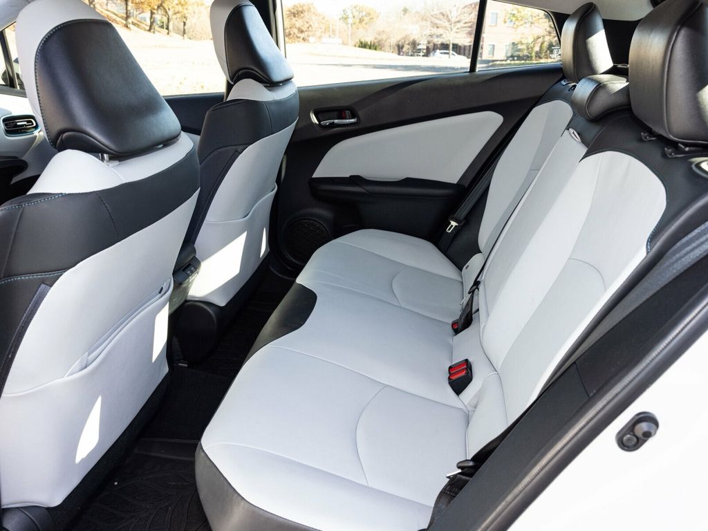 2021 Toyota Prius XLE AWD-e, Advanced Technology Package, Head-Up Display - 22952639 - 45