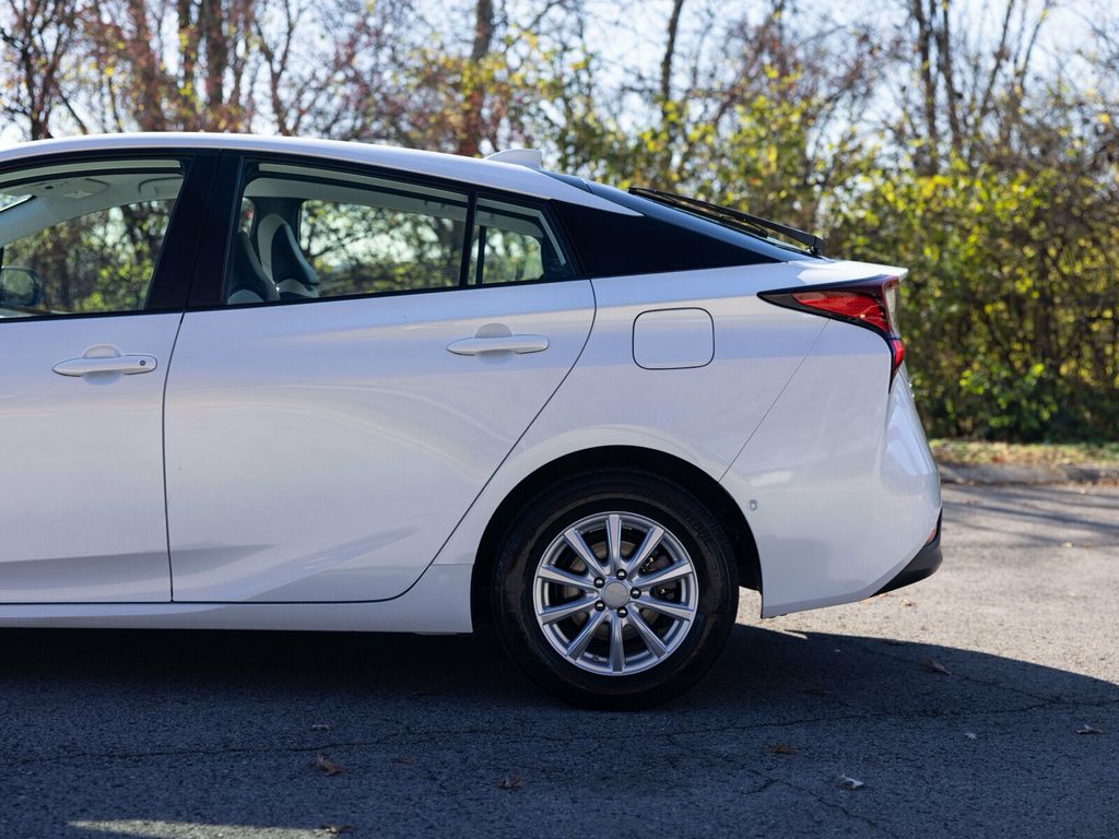 2021 Toyota Prius XLE AWD-e, Advanced Technology Package, Head-Up Display - 22952639 - 4