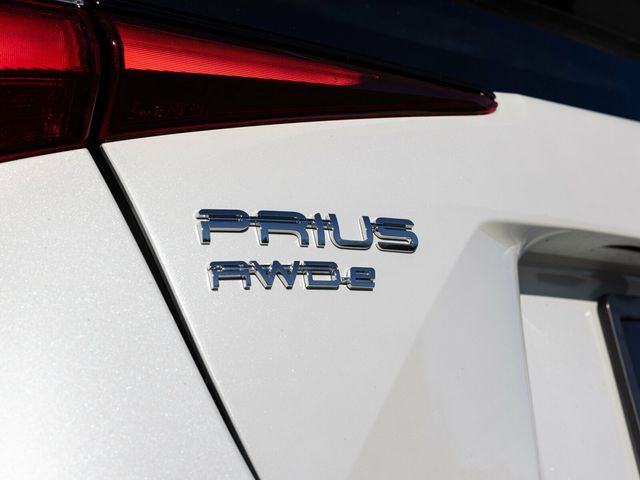2021 Toyota Prius XLE AWD-e, Advanced Technology Package, Head-Up Display - 22952639 - 52