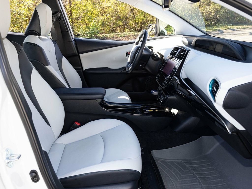 2021 Toyota Prius XLE AWD-e, Advanced Technology Package, Head-Up Display - 22952639 - 60