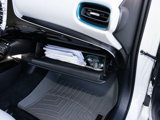 2021 Toyota Prius XLE AWD-e, Advanced Technology Package, Head-Up Display - 22952639 - 62