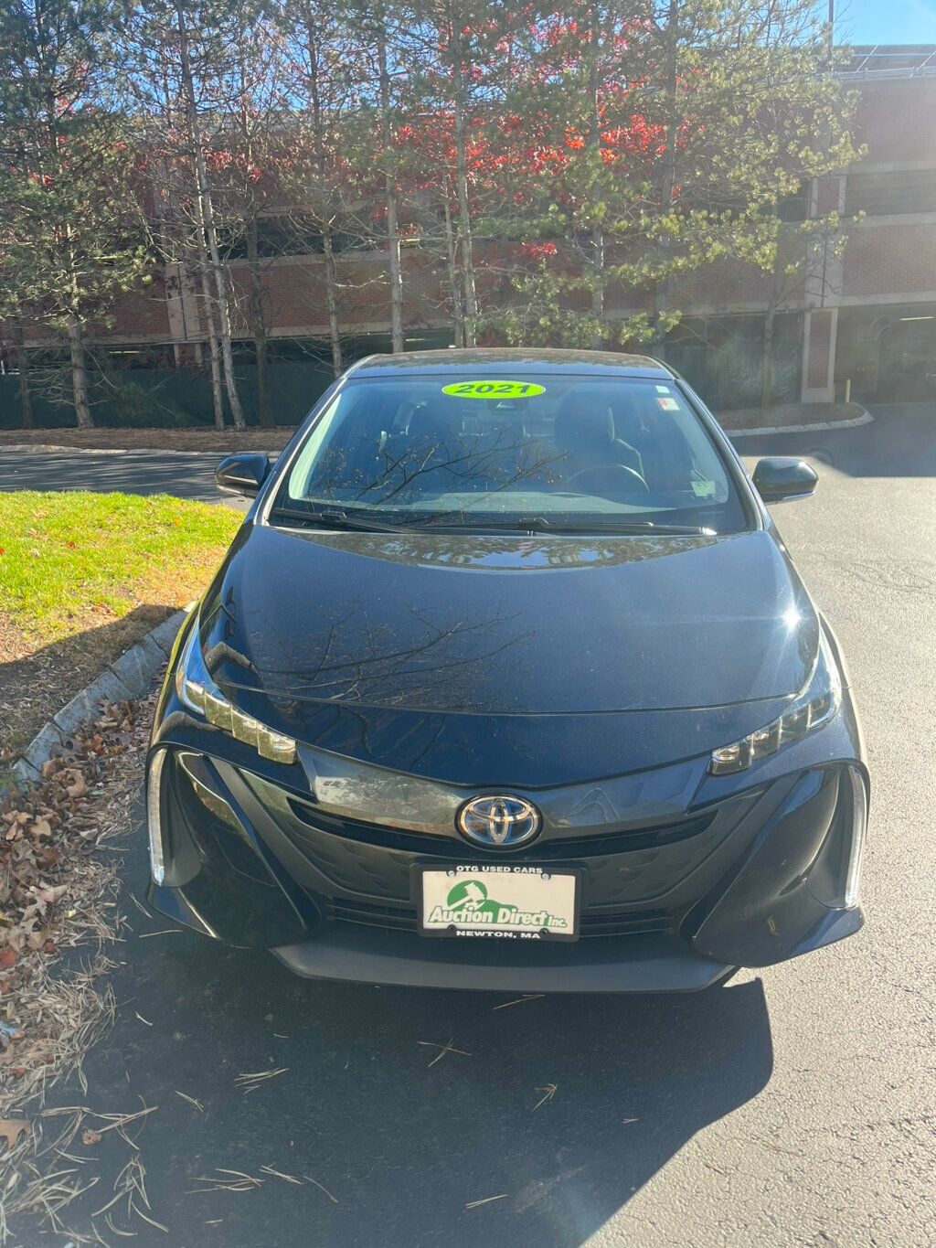 2021 Toyota Prius Prime Limited photo 2