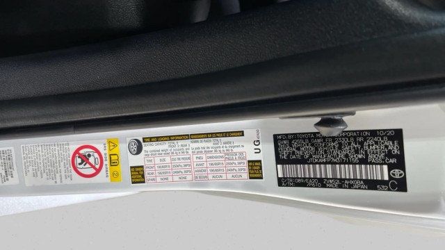 2021 Toyota Prius Prime LE - 22982582 - 19
