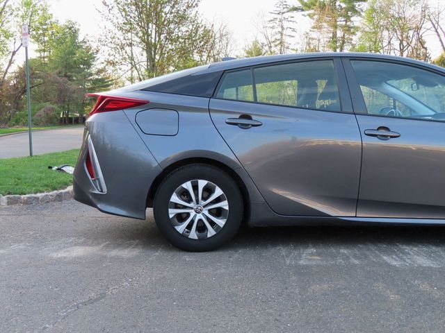 2021 Toyota Prius Prime LE - 23012984 - 11