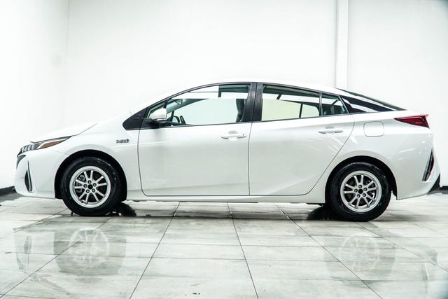2021 Toyota Prius Prime XLE - 23032946 - 10