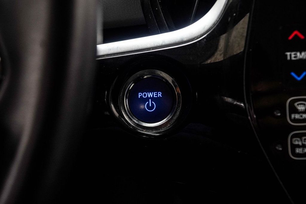 Toyota Prius photo 23