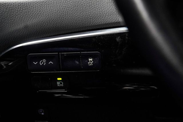 2021 Toyota Prius Prime XLE - 23032946 - 31