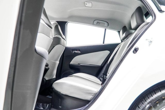 2021 Toyota Prius Prime XLE - 23032946 - 36