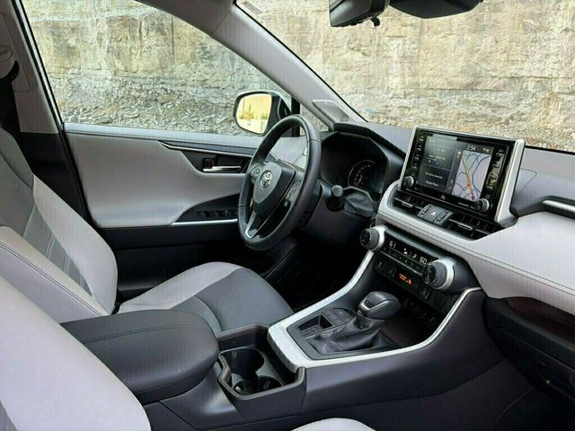 2021 Toyota RAV4 1 Owner VERY LOW MILES Loaded Clean Nav 615-300-6004 - 23100034 - 20