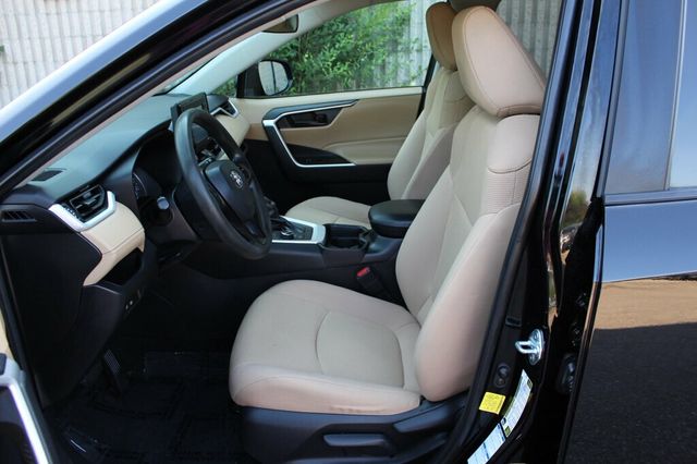 2021 Toyota RAV4 AWD HYBRID LE  - 23052723 - 21