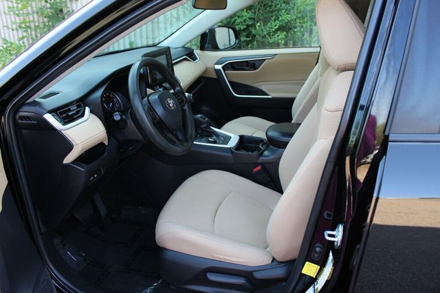 2021 Toyota RAV4 AWD HYBRID LE  - 23052723 - 22