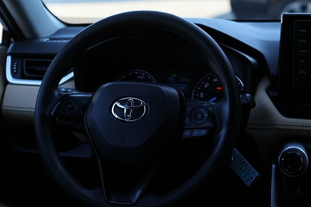 2021 Toyota RAV4 AWD HYBRID LE  - 23052723 - 26