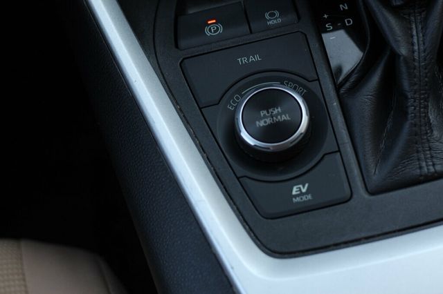 2021 Toyota RAV4 AWD HYBRID LE  - 23052723 - 27