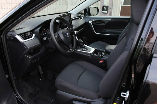 2021 Toyota RAV4 AWD HYBRID LE  - 23053274 - 22