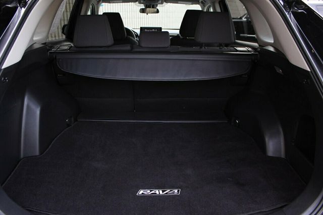 2021 Toyota RAV4 AWD HYBRID LE  - 23053274 - 28