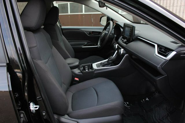 2021 Toyota RAV4 AWD HYBRID LE  - 23053274 - 6