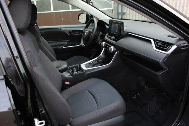 2021 Toyota RAV4 AWD HYBRID LE  - 23053274 - 7