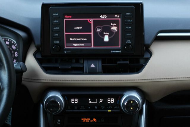 2021 Toyota RAV4 AWD HYBRID LE  - 23075671 - 12