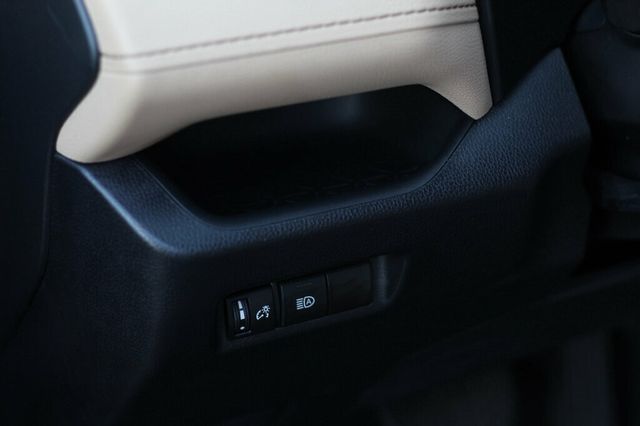 2021 Toyota RAV4 AWD HYBRID LE  - 23075671 - 20
