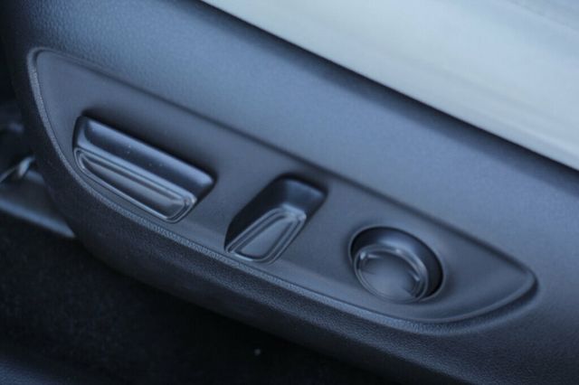 2021 Toyota RAV4 AWD HYBRID XLE  - 22965615 - 23