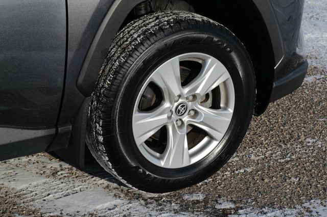 2021 Toyota RAV4 AWD HYBRID XLE  - 22965615 - 30