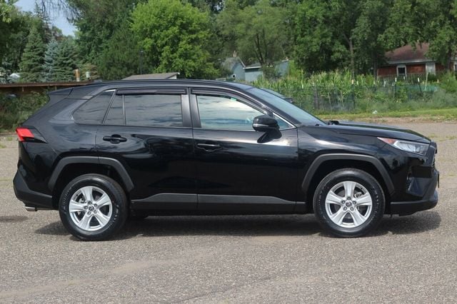 2021 Toyota RAV4 AWD XLE W/ NEW TIRES - 23047454 - 1