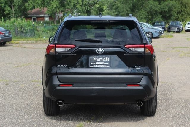 2021 Toyota RAV4 AWD XLE W/ NEW TIRES - 23047454 - 4