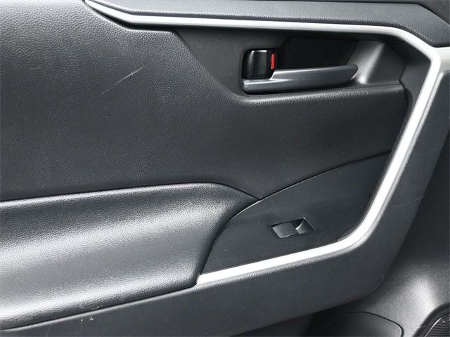 2021 Toyota RAV4 Hybrid LE AWD - 22949545 - 13