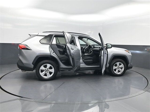 2021 Toyota RAV4 Hybrid LE AWD - 22949545 - 37