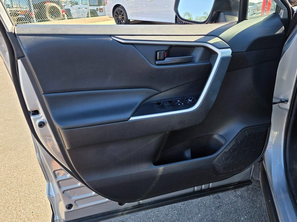 2021 Toyota RAV4 Hybrid LE AWD *Ltd Avail* - 22932777 - 17