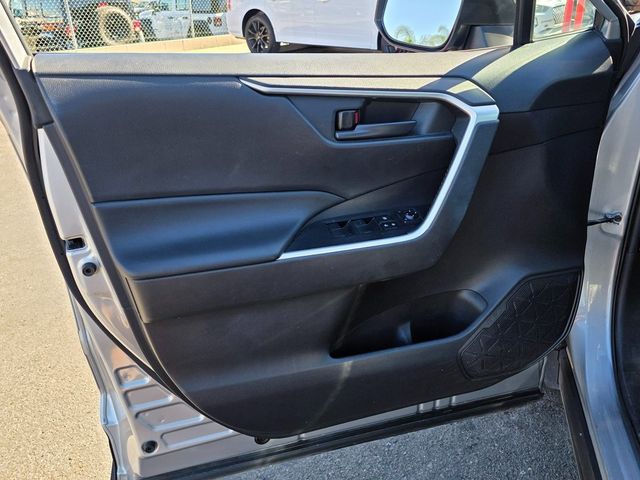 2021 Toyota RAV4 Hybrid LE AWD *Ltd Avail* - 22932777 - 17