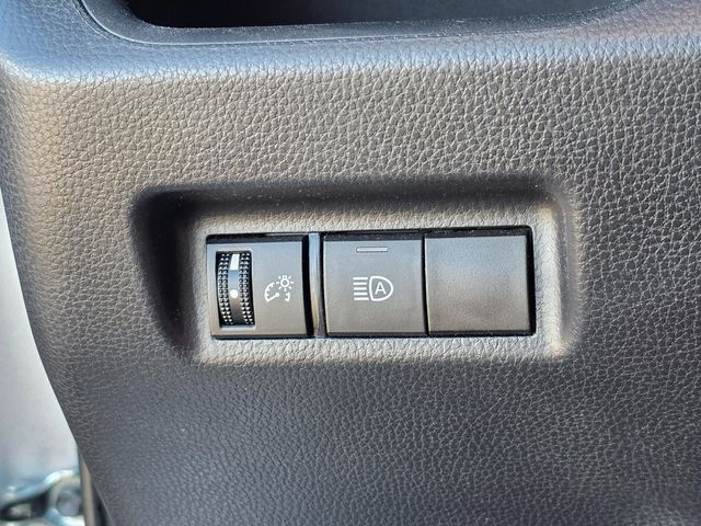 2021 Toyota RAV4 Hybrid LE AWD *Ltd Avail* - 22932777 - 34