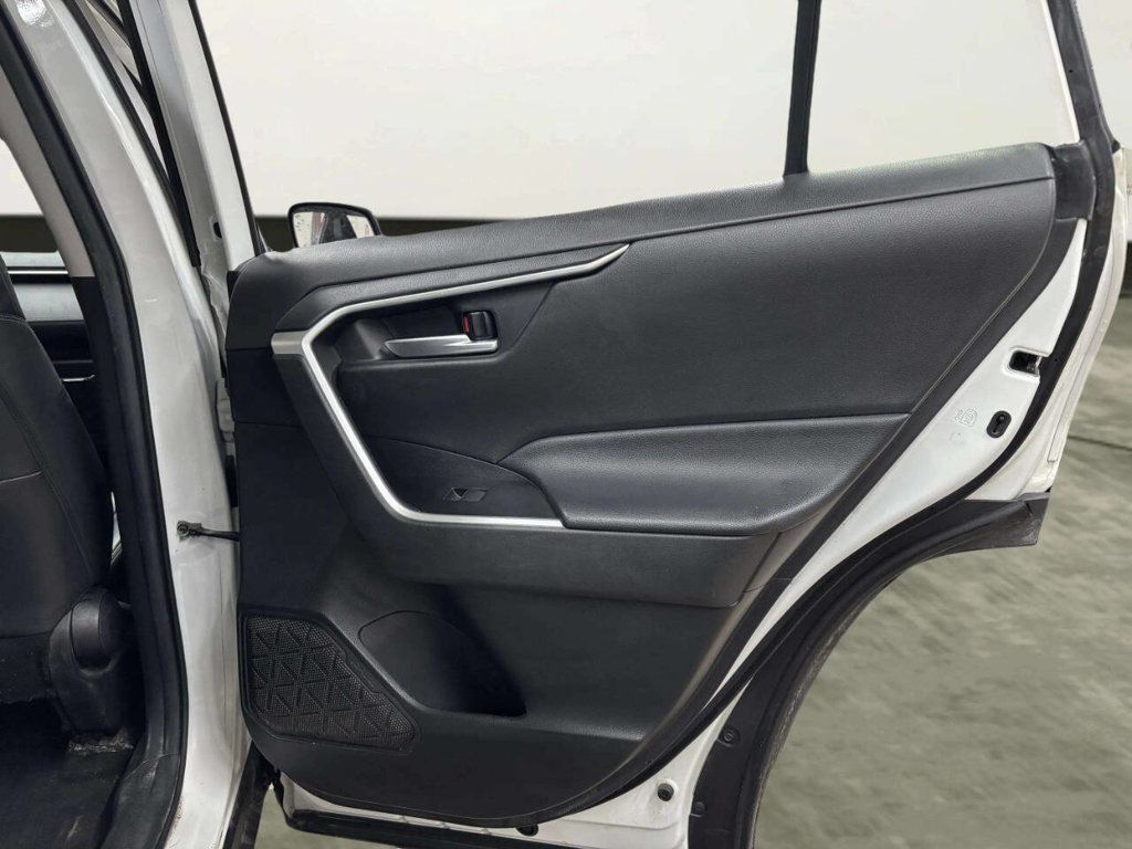 2021 Toyota RAV4 Hybrid XLE Premium AWD - 23018109 - 17