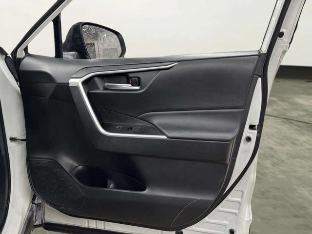 2021 Toyota RAV4 Hybrid XLE Premium AWD - 23018109 - 19