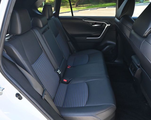 2021 Toyota RAV4 Hybrid XSE AWD - 22954155 - 15