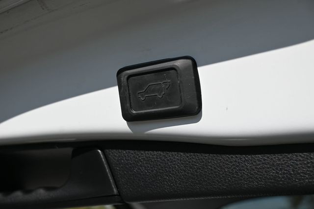 2021 Toyota RAV4 Hybrid XSE AWD - 22954155 - 17