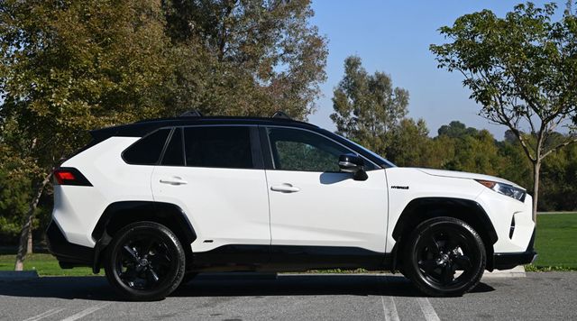 2021 Toyota RAV4 Hybrid XSE AWD - 22954155 - 3