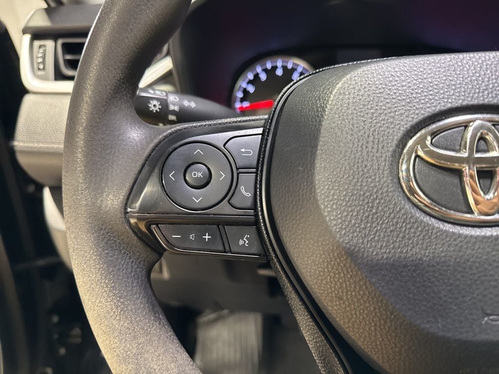 2021 Toyota RAV4 LE AWD - 22995560 - 11