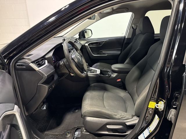 2021 Toyota RAV4 LE AWD - 22995560 - 21