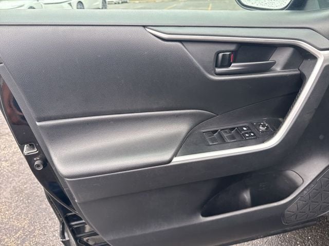 2021 Toyota RAV4 LE AWD - 22995560 - 7