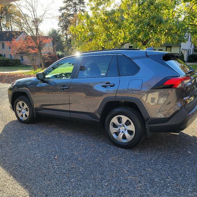 2021 Toyota RAV4 LE AWD - 22677157 - 2