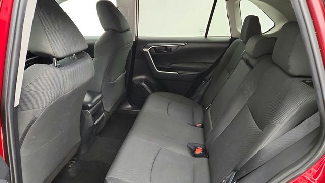 2021 Toyota RAV4 LE AWD - 22944370 - 18