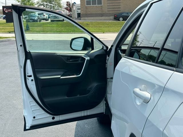 2021 Toyota RAV4 LE AWD - 23059126 - 16