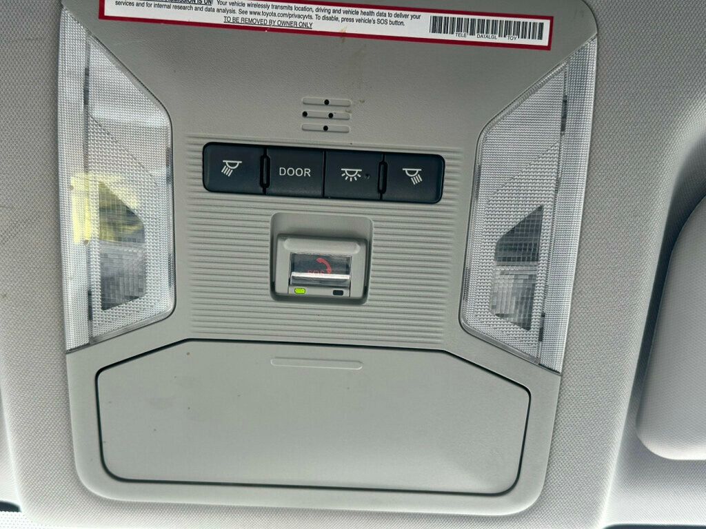2021 Toyota RAV4 LE AWD - 23059126 - 31